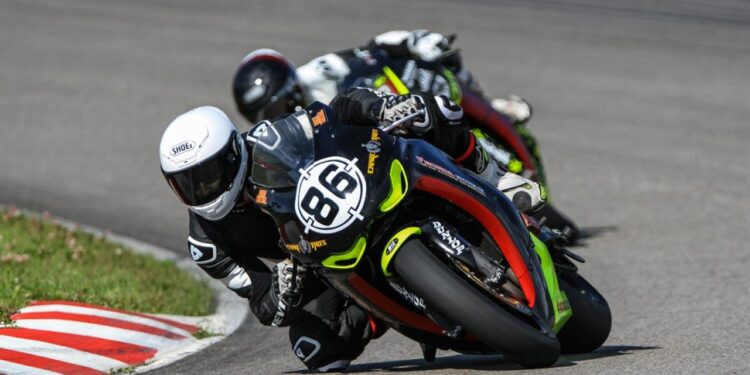 A Beginner’s Guide to Motorcycle Track Days | RyderPlanet