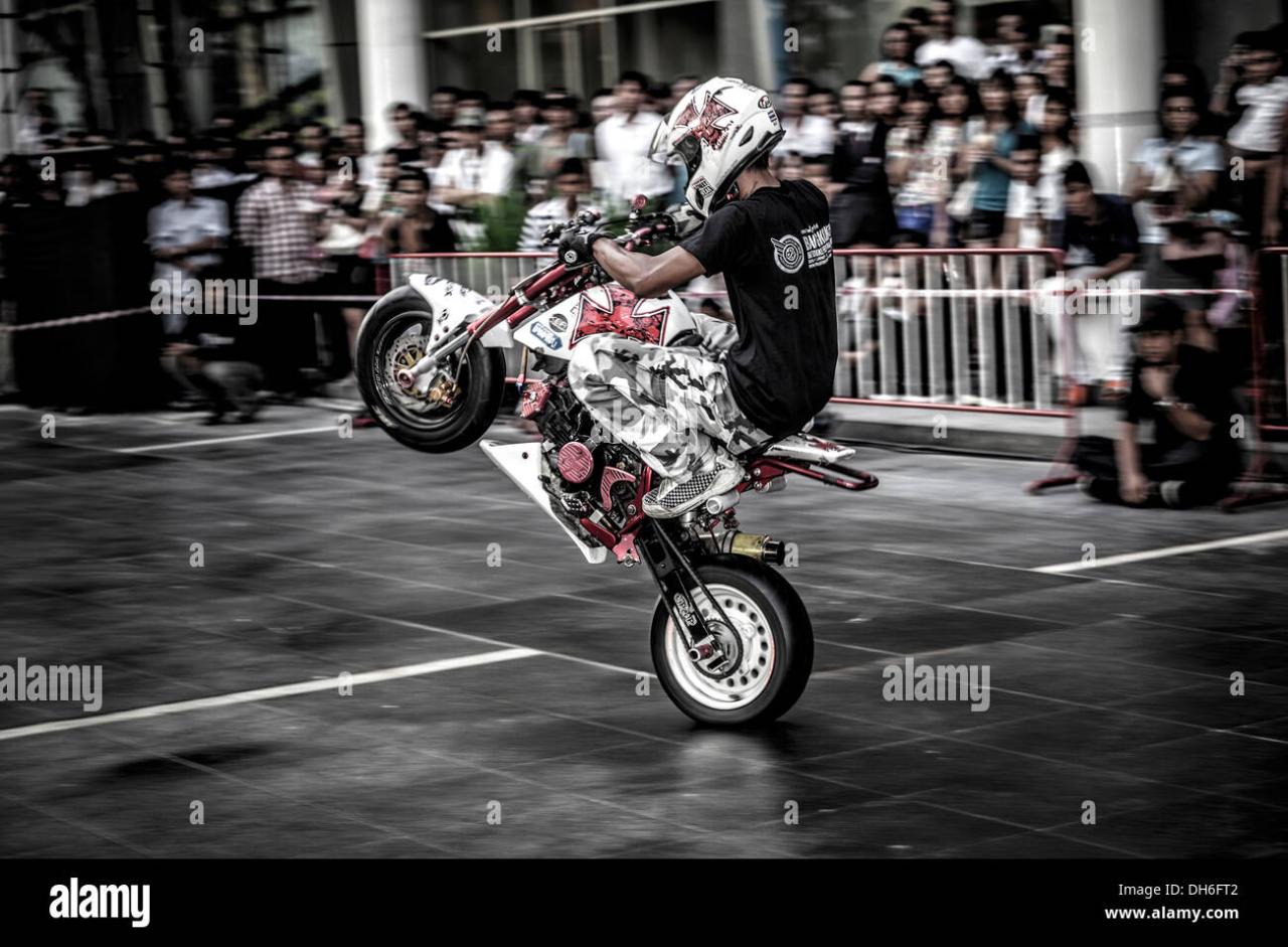 Stunt motorcycle kish held tuesday Stunt motorcycle kish held tuesday